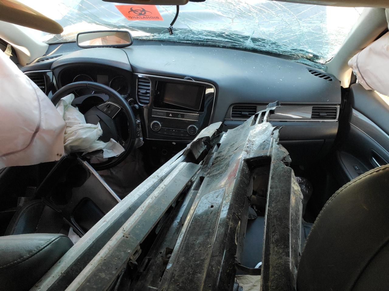 JA4AZ3A38KZ035625 2019 Mitsubishi Outlander Se