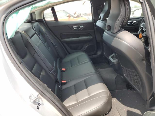 2022 VOLVO S60 B5 MOM 7JRL12TZ7NG162689