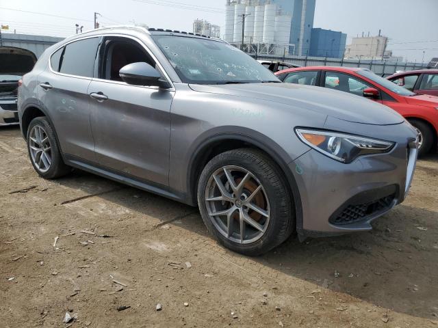 ZASFAKBN4J7B94706 | 2018 ALFA ROMEO STELVIO TI