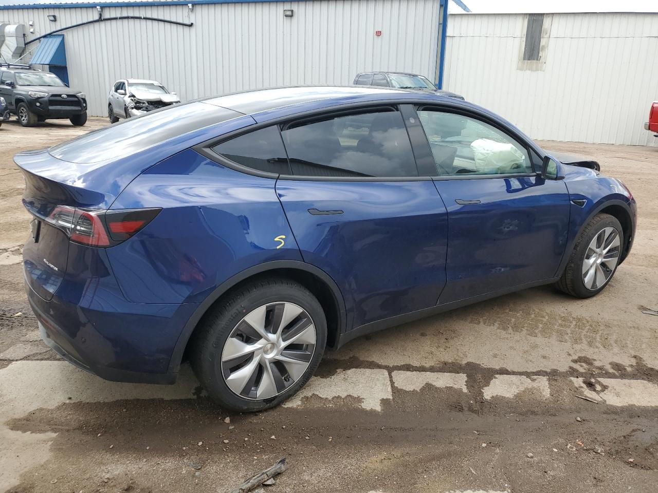 7SAYGDEE1PA088496 Tesla Model Y  3