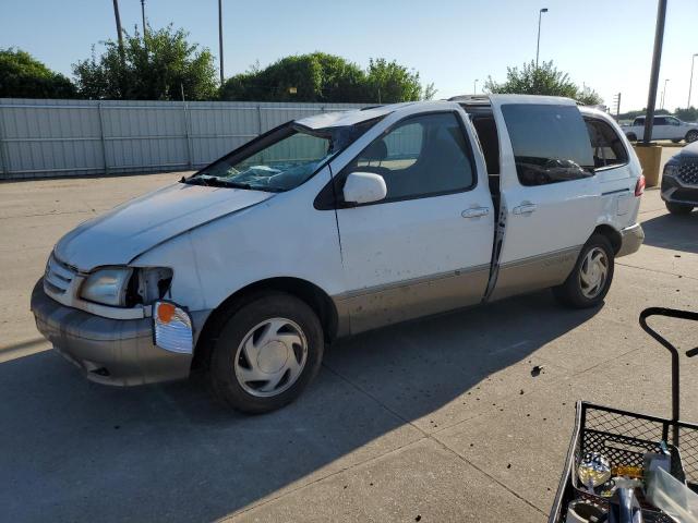 2002 Toyota Sienna LE