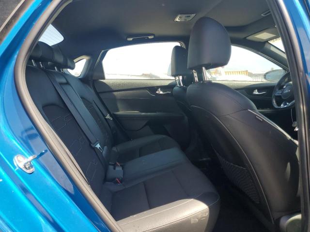 3KPF54AD7PE538698 KIA Forte Gt Line