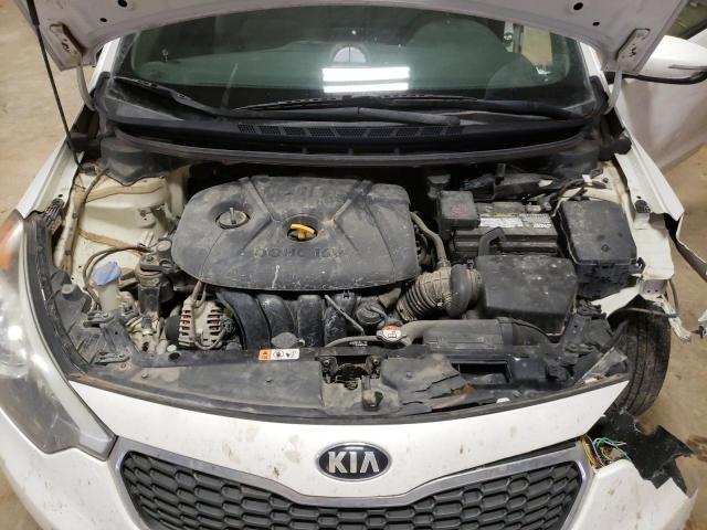 KNAFX4A63G5538895 KIA FORTE LX