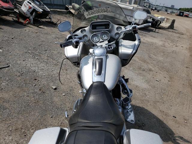 2009 HARLEY-DAVIDSON FLTRSE3 1HD1PV8129Y951694