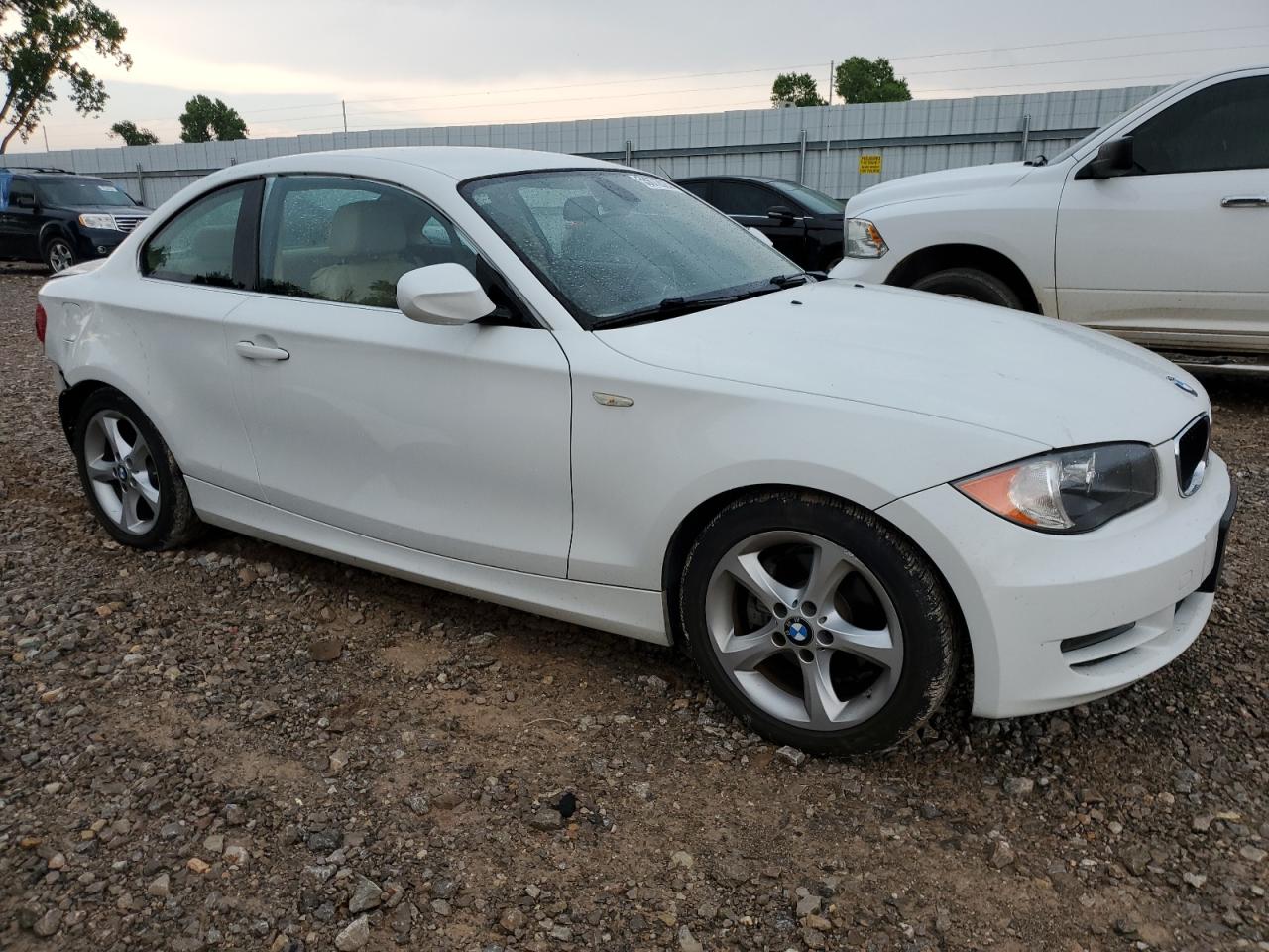 WBAUP9C55BVL90475 2011 BMW 128 I