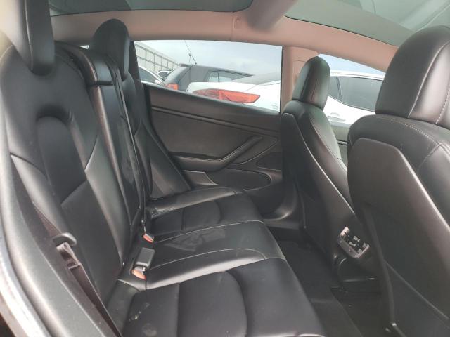 5YJ3E1EC4LF713125 Tesla MODEL 3