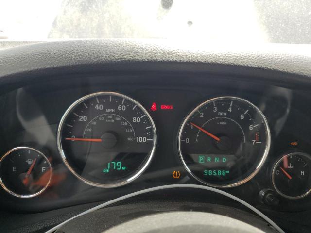 1C4HJWDG4JL929814 Jeep Wrangler Unlimited Sport