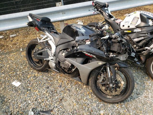 2007 HONDA CBR600 RR - JH2PC400X7M012065