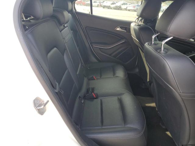 WDCTG4EB1JJ479268 Mercedes-Benz GLA 250