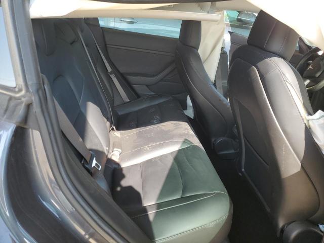 5YJ3E1EA4JF041093 Tesla MODEL 3