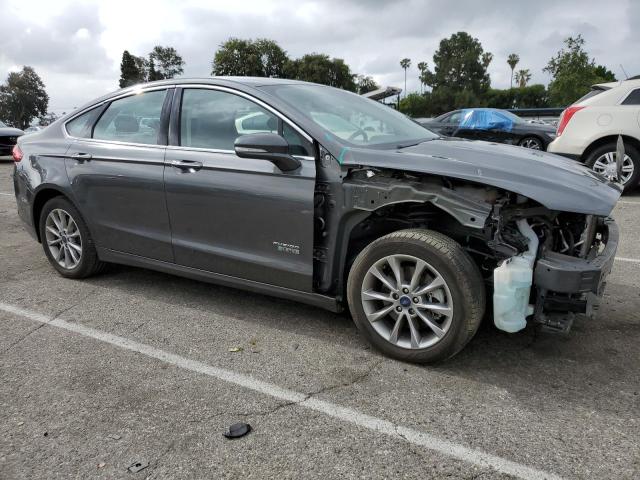 3FA6P0SU2JR181065 Ford Fusion Titanium/platinum Phev