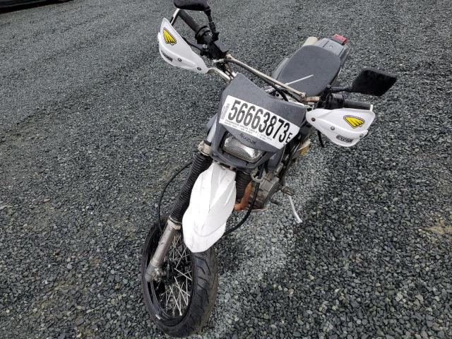 2013 SUZUKI DR650 SE - JS1SP46A2D2100827