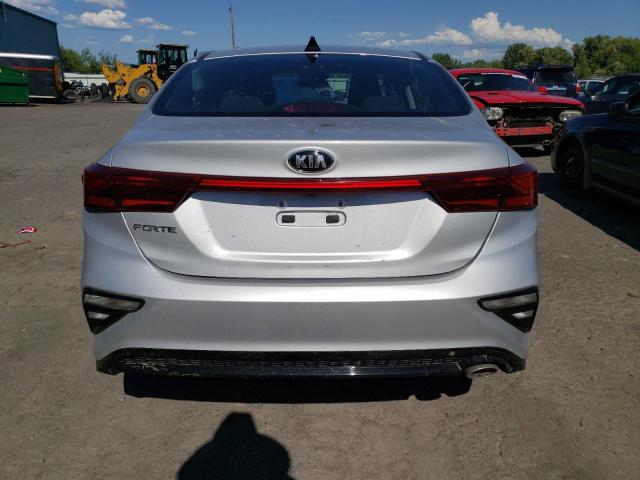 3KPF24AD9ME279281 KIA FORTE FE