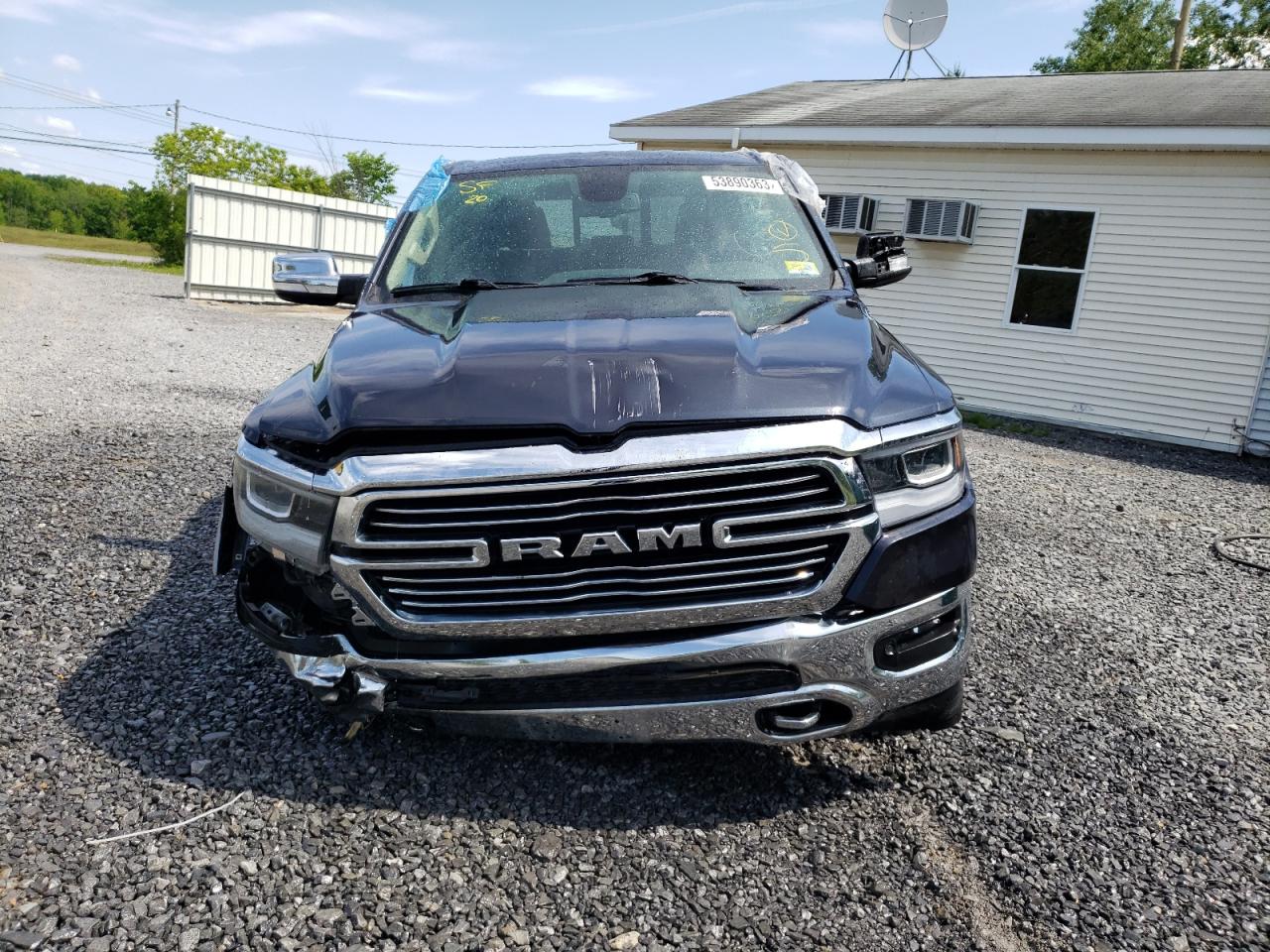 2020 Ram 1500 Laramie vin: 1C6SRFRT0LN272464