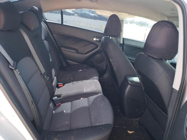 KNAFX4A60G5507782 KIA FORTE LX