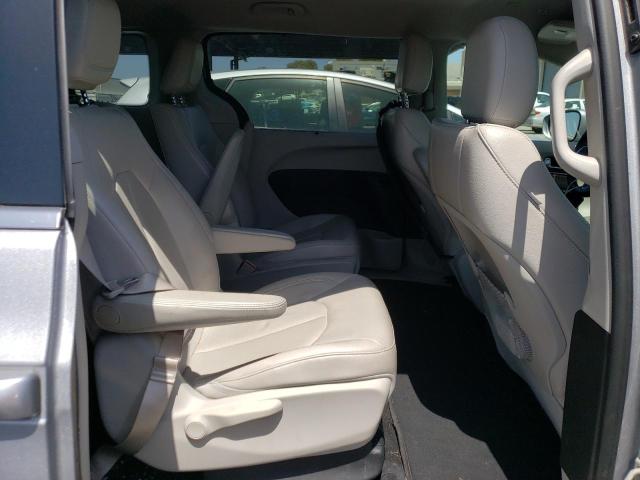 2018 CHRYSLER PACIFICA H - 2C4RC1L75JR111955