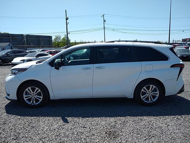 2022 TOYOTA SIENNA XSE - 5TDDSKFC4NS047089