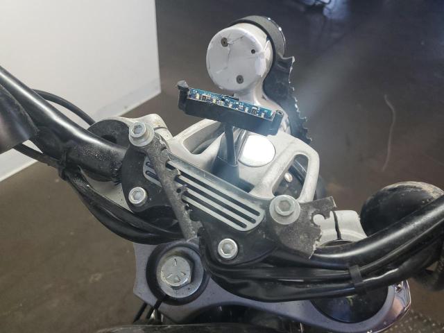 2009 HARLEY-DAVIDSON XR1200 - 1HD1LA6189K450173