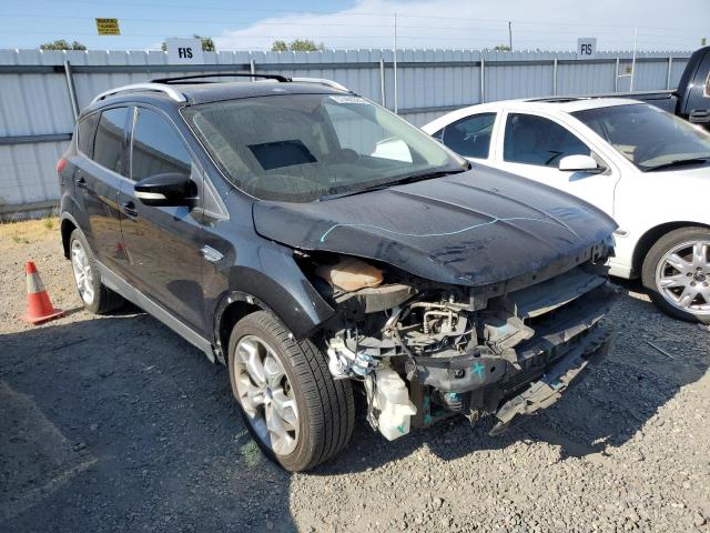 1FMCU0J92EUB92595 Ford Escape Titanium