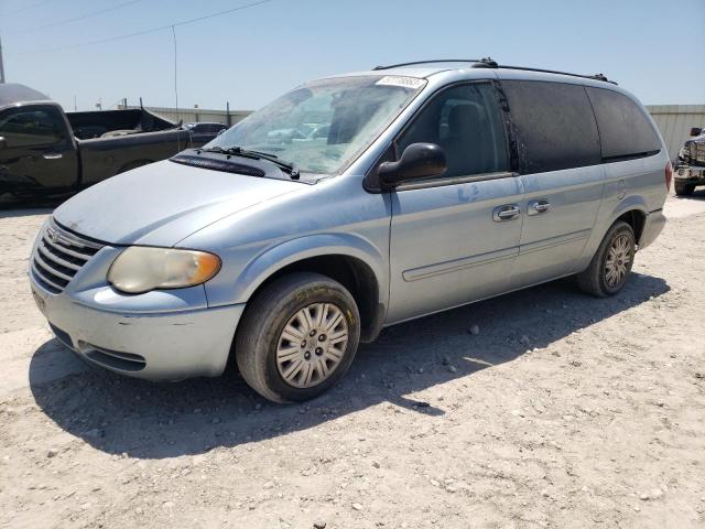 2005 Chrysler Town & Country LX