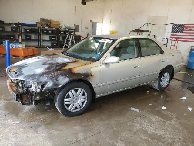 Lot #2363777708 2000 TOYOTA CAMRY CE salvage car