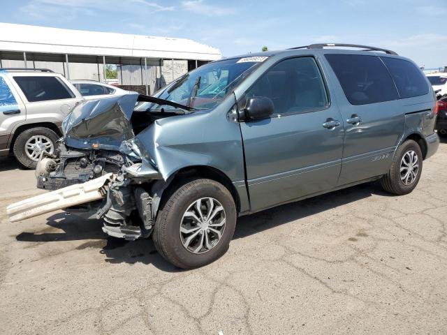 2000 Toyota Sienna CE