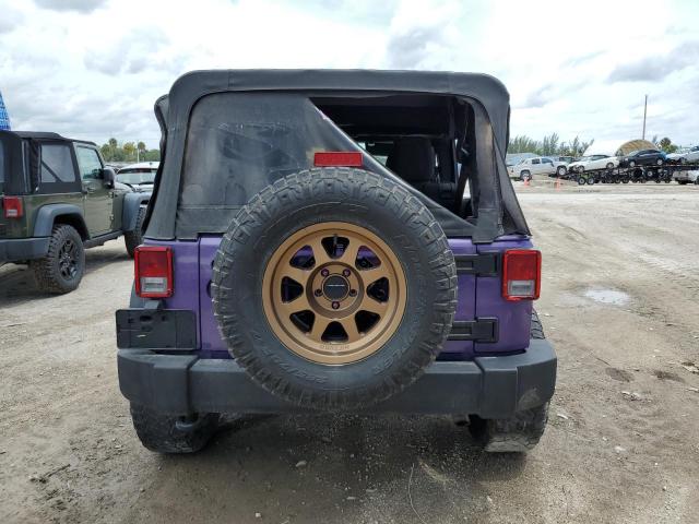 1C4BJWDG8HL644596 Jeep Wrangler Unlimited Sport