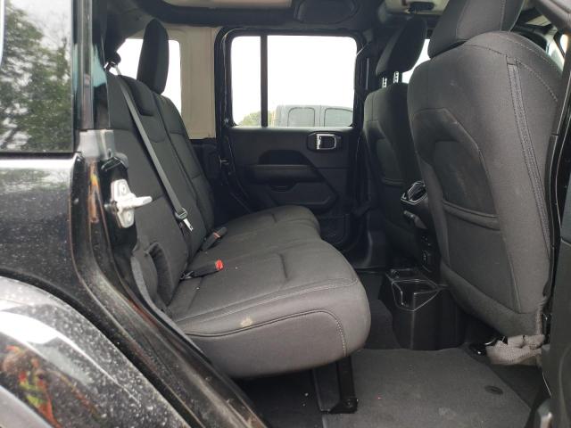 1C4HJXEG6JW289852 Jeep Wrangler Unlimited Sahara
