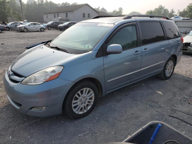 2010 Toyota Sienna XLE