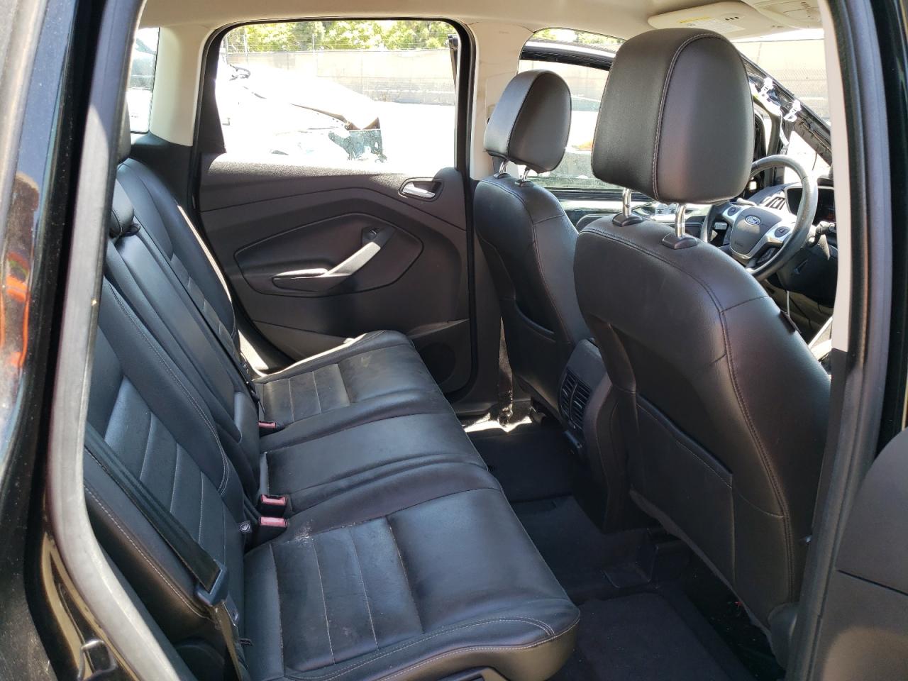 1FADP5BU1FL102964 2015 Ford C-Max Sel