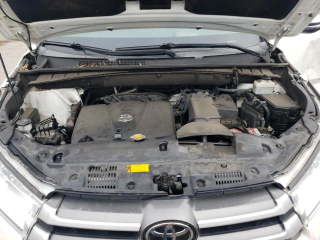 5TDZZRFH8HS205833 Toyota Highlander Le