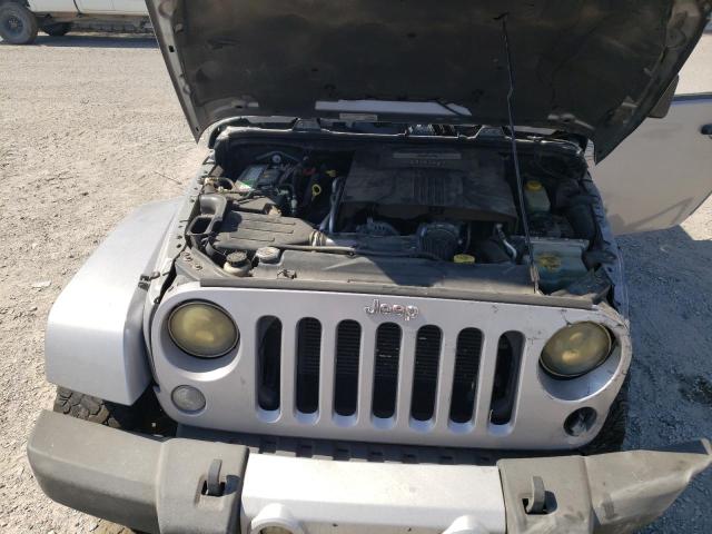 1C4BJWEG2EL146971 Jeep Wrangler Unlimited Sahara