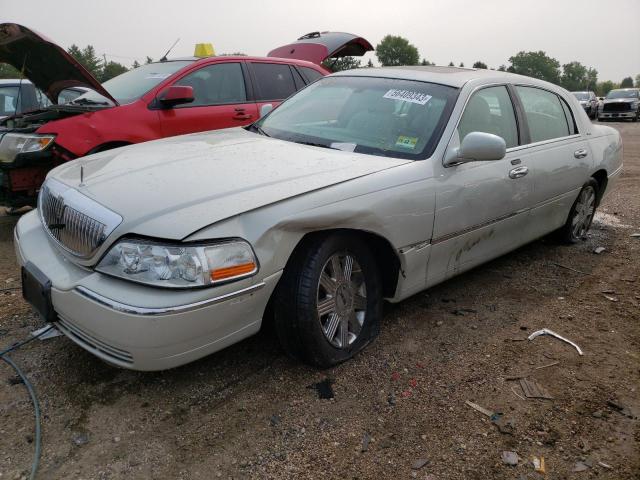 2004 Lincoln Town Car Ultimate