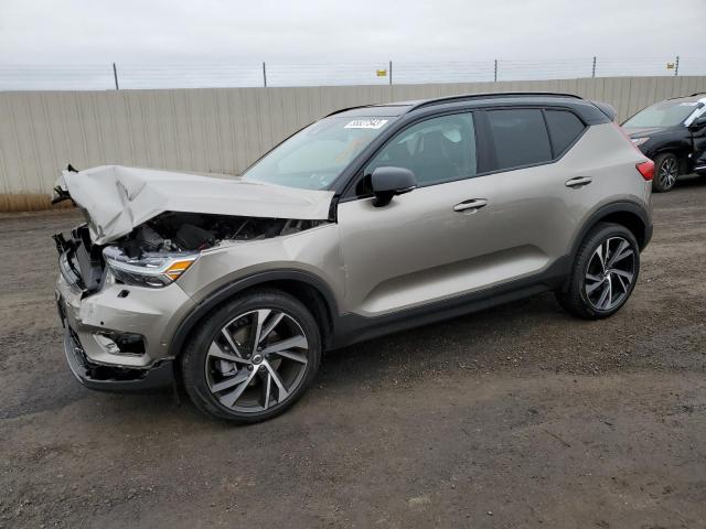 2022 Volvo XC40 