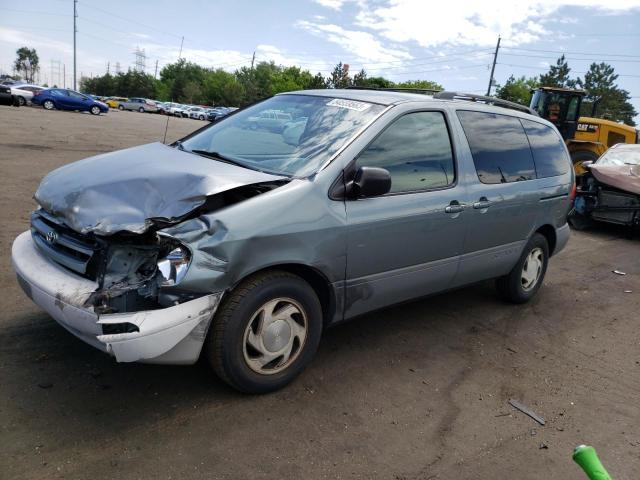 1998 Toyota Sienna LE