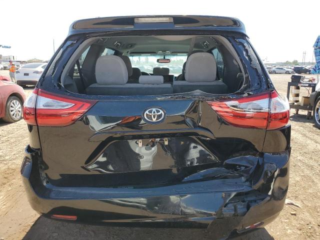 5TDKZ3DC9HS900649 Toyota SIENNA LE
