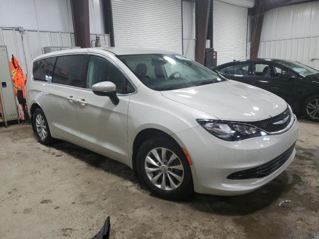 2017 Chrysler Pacifica - Image 4