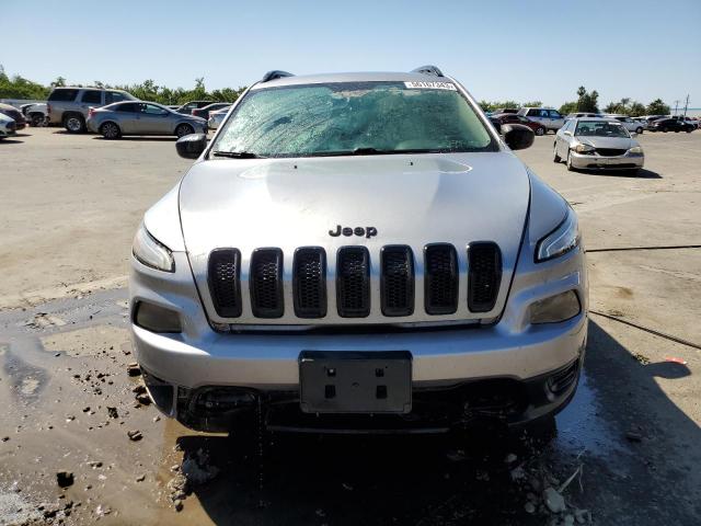 1C4PJLASXHW572621 Jeep Cherokee Sport