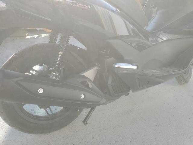 2018 HONDA PCX 150 RLHKF1804JY301522