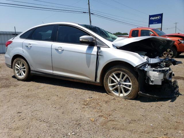 VIN 1FADP3F20GL235617 2016 Ford Focus, SE no.4