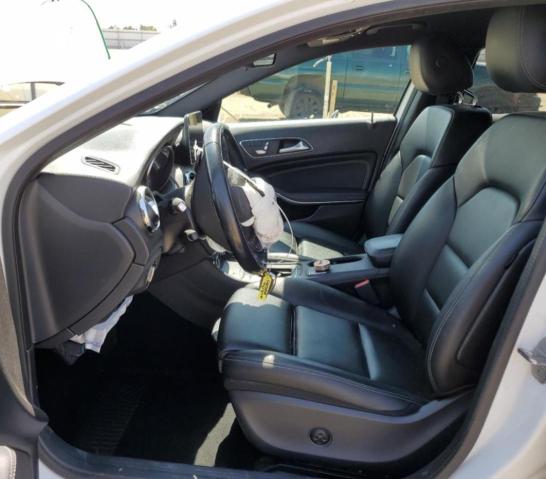 WDCTG4GB5KU007717 Mercedes-Benz Gla 250 4matic
