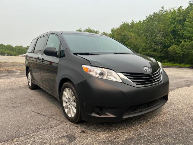 2016 Toyota Sienna LE