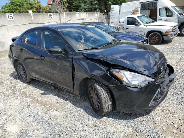 3MYDLBYV5KY515803 Toyota Yaris L 4