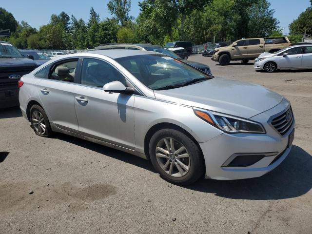 Hyundai SONATA SE 2017 5NPE24AF2HH515137 Image 4