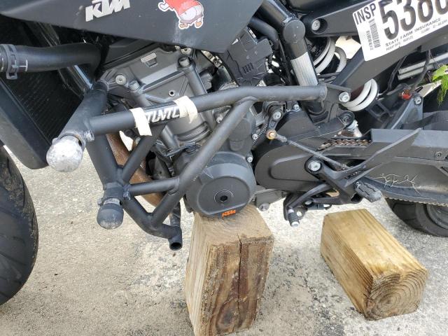 2022 KTM 890 DUKE R VBKTU9405NM829662