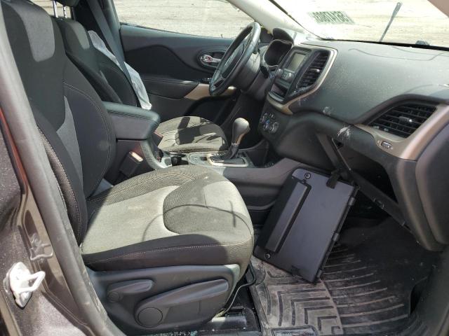 1C4PJLCB9JD545165 Jeep Cherokee Latitude