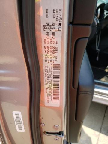 1C4RJFCG8JC365137 Jeep Grand Cherokee Overland