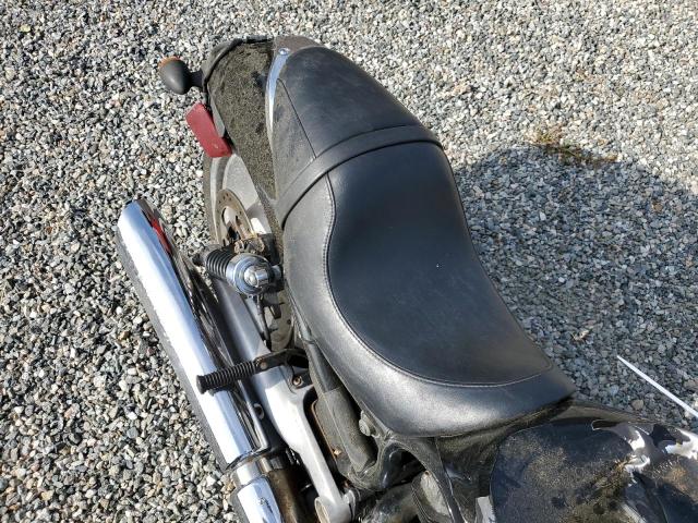 2004 HARLEY-DAVIDSON VRSCB 1HD1HBZ124K811036