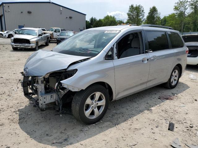 2016 Toyota Sienna LE