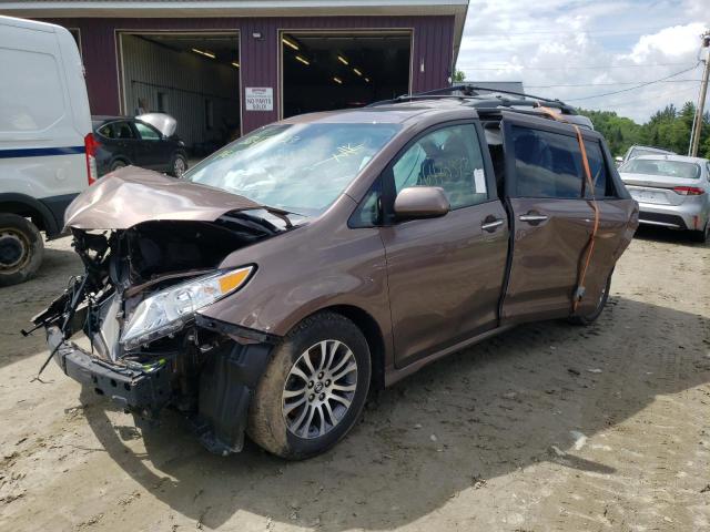 2019 Toyota Sienna XLE